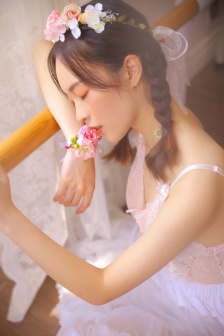 小楼又东风